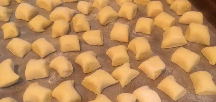Homemade gnocchi: Traditional and Keto